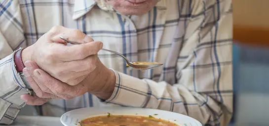 Consejos para cuidar a una persona con Parkinson