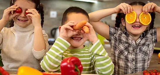Guía para crear hábitos de alimentación saludable en tus hijos
