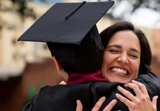 Consejos financieros para la educación superior de tus hijos