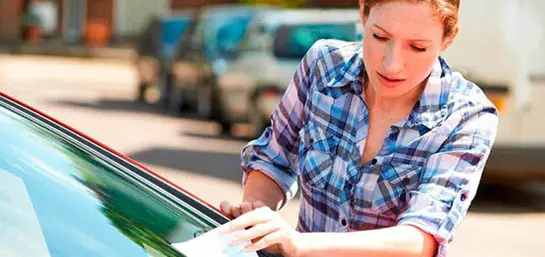 Descubre si tu auto tiene papeletas con esta herramienta online