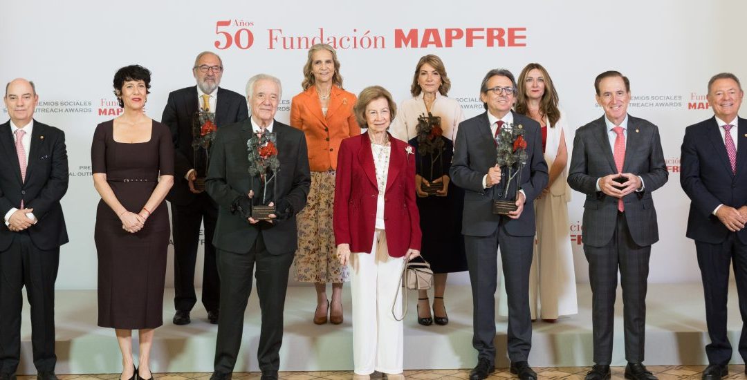 La Reina Sofía preside entrega de Premios Sociales de Fundación MAPFRE