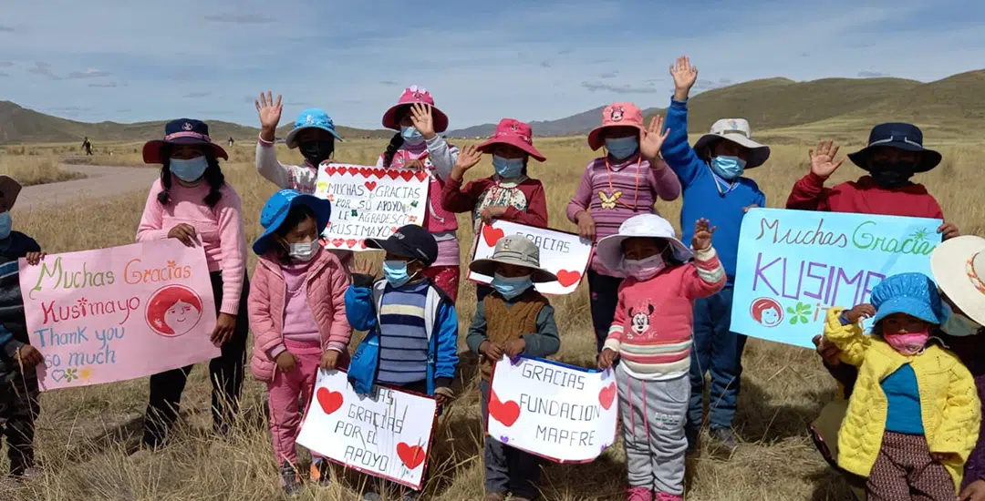 Fundación MAPFRE entrega kits de higiene y alimentación a comunidades de Puno