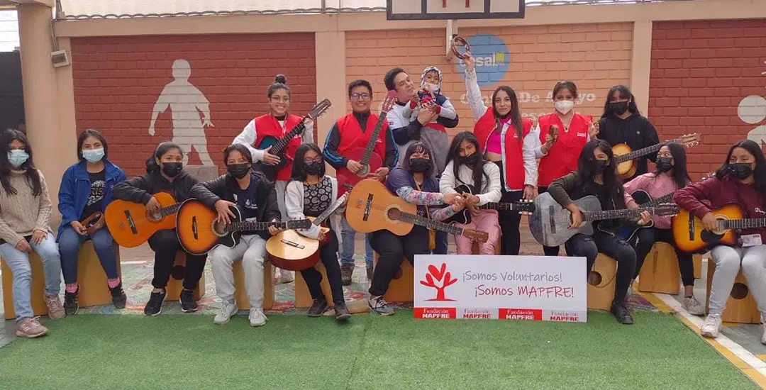 La Red de Voluntarios MAPFRE participa en talleres socioculturales para niños en Huachipa
