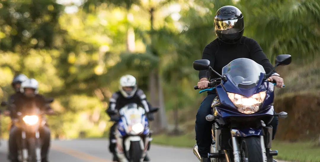 Seguridad vial para motociclistas: recomendaciones y obligaciones