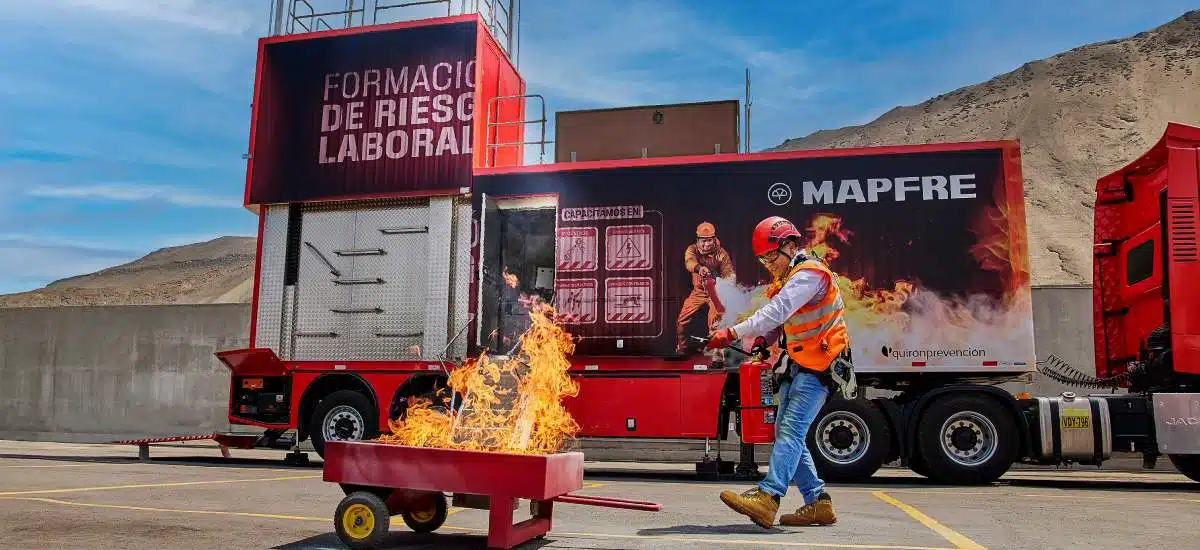 unidad-movil-prevencion-mapfre-lanzamiento-arequipa